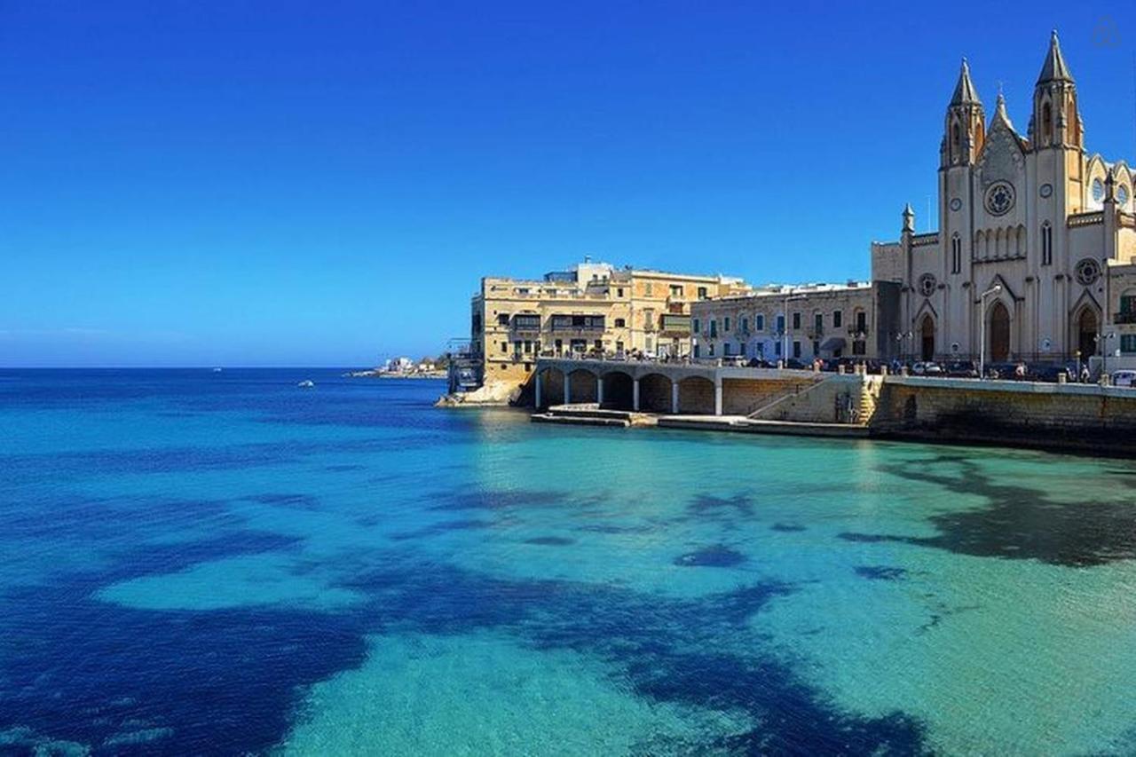 Luxury Apt W/ Side Seaviews And Pool, Top Location Sliema Exterior photo
